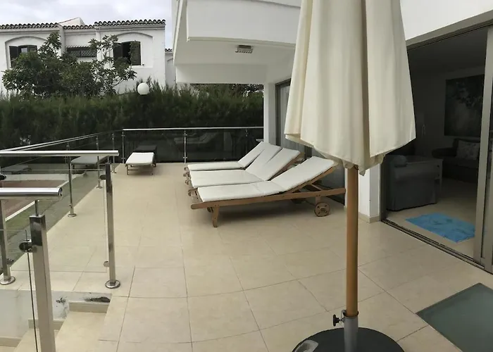 Villa Playa del Inglés piscina primera línea de playa by Lightbooking